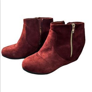 Dream Pairs, wedge boots, maroon, Women’s size 8.5